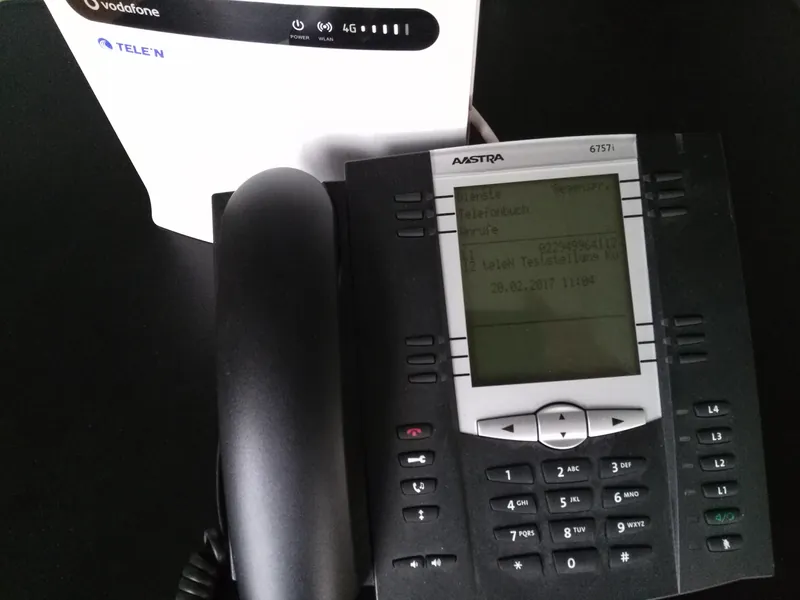 IP-Telefon auf einem Schreibtisch